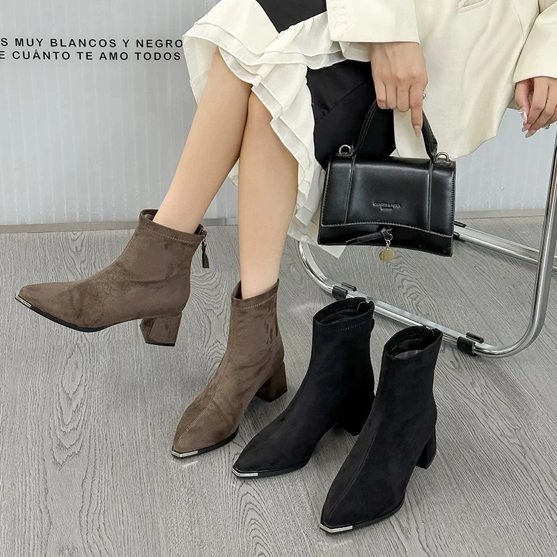 短靴女2024年秋冬季新款后拉链时装靴网红法式高跟靴825003