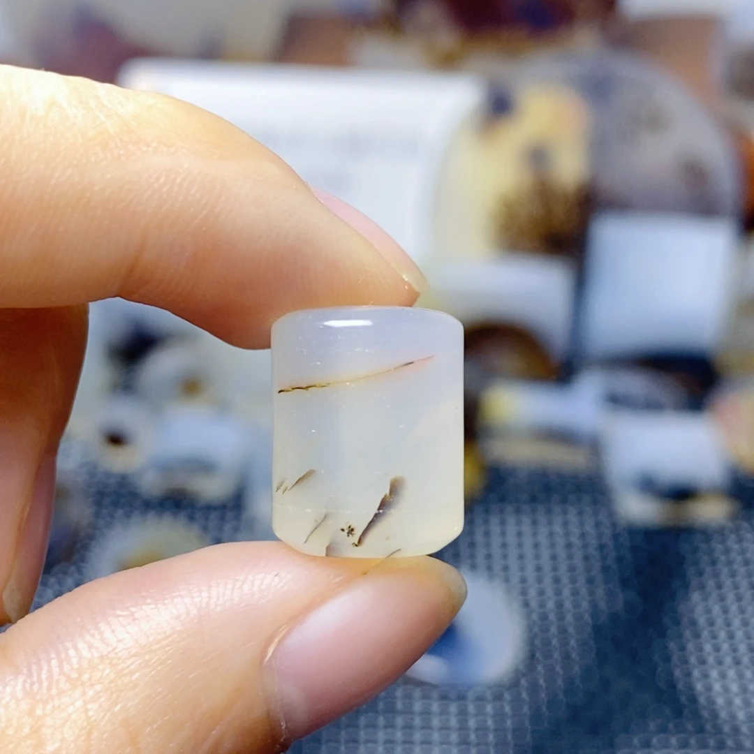 玛瑙/玉髓未镶嵌珠宝奇石