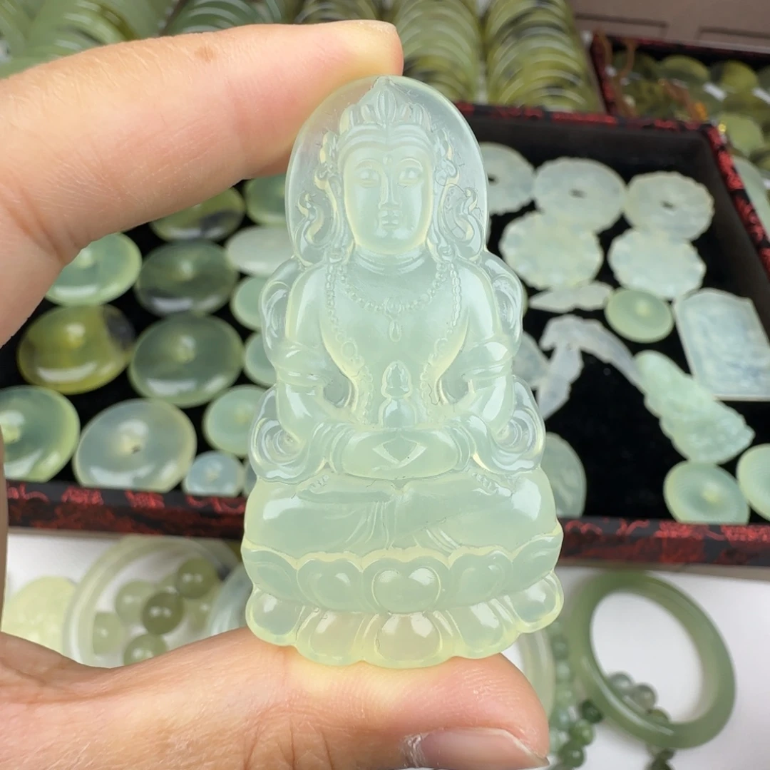 蛇纹石玉未镶嵌颈饰