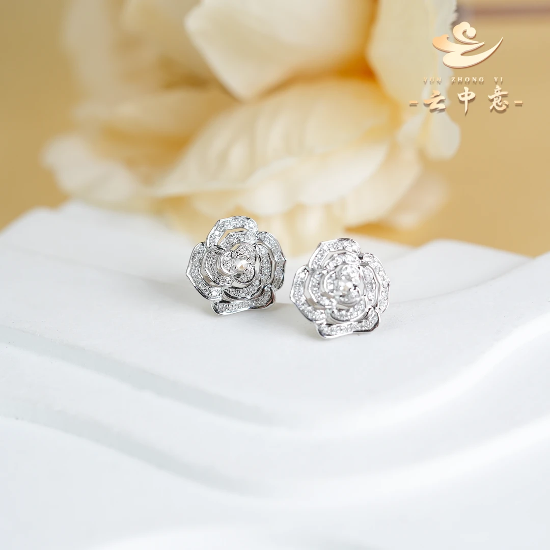 【云中意】 - 18K金 山茶花钻石耳饰-多样性发货一件
