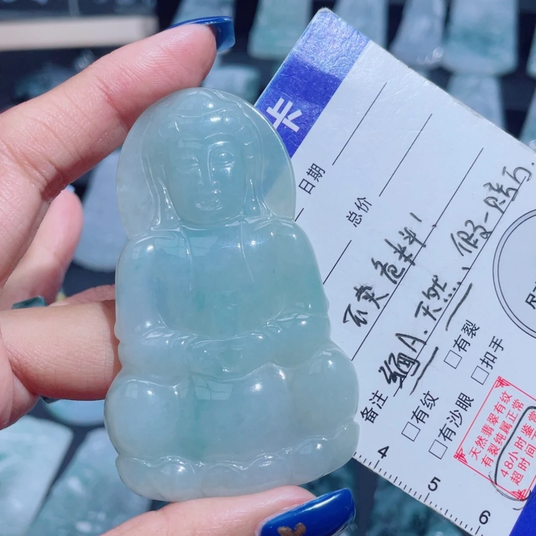 翡翠未镶嵌颈饰观音
