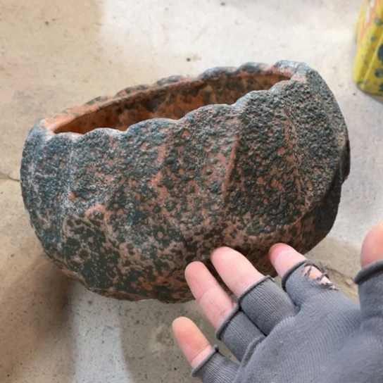 罐默认微瑕，有孔编号19-248