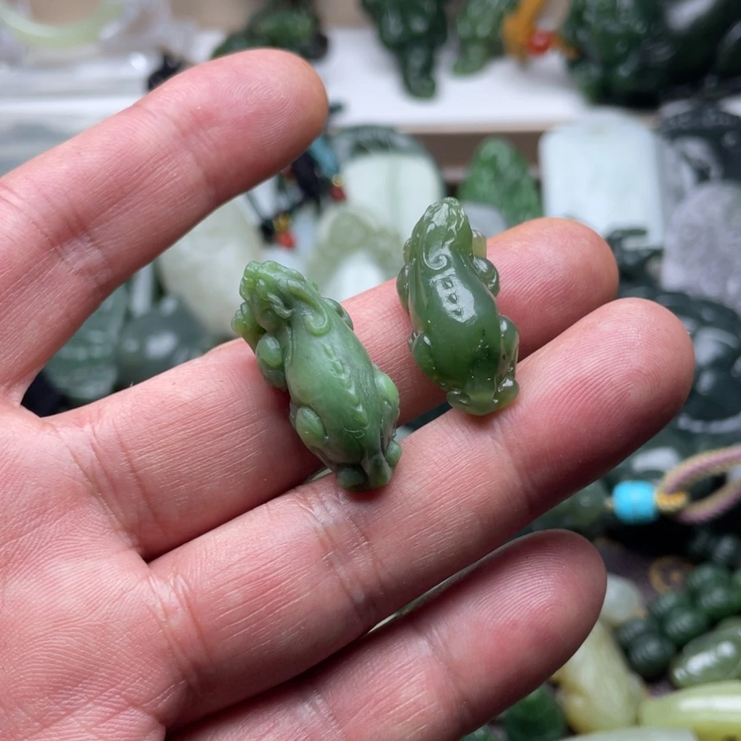 馨***香和田玉未镶嵌颈饰