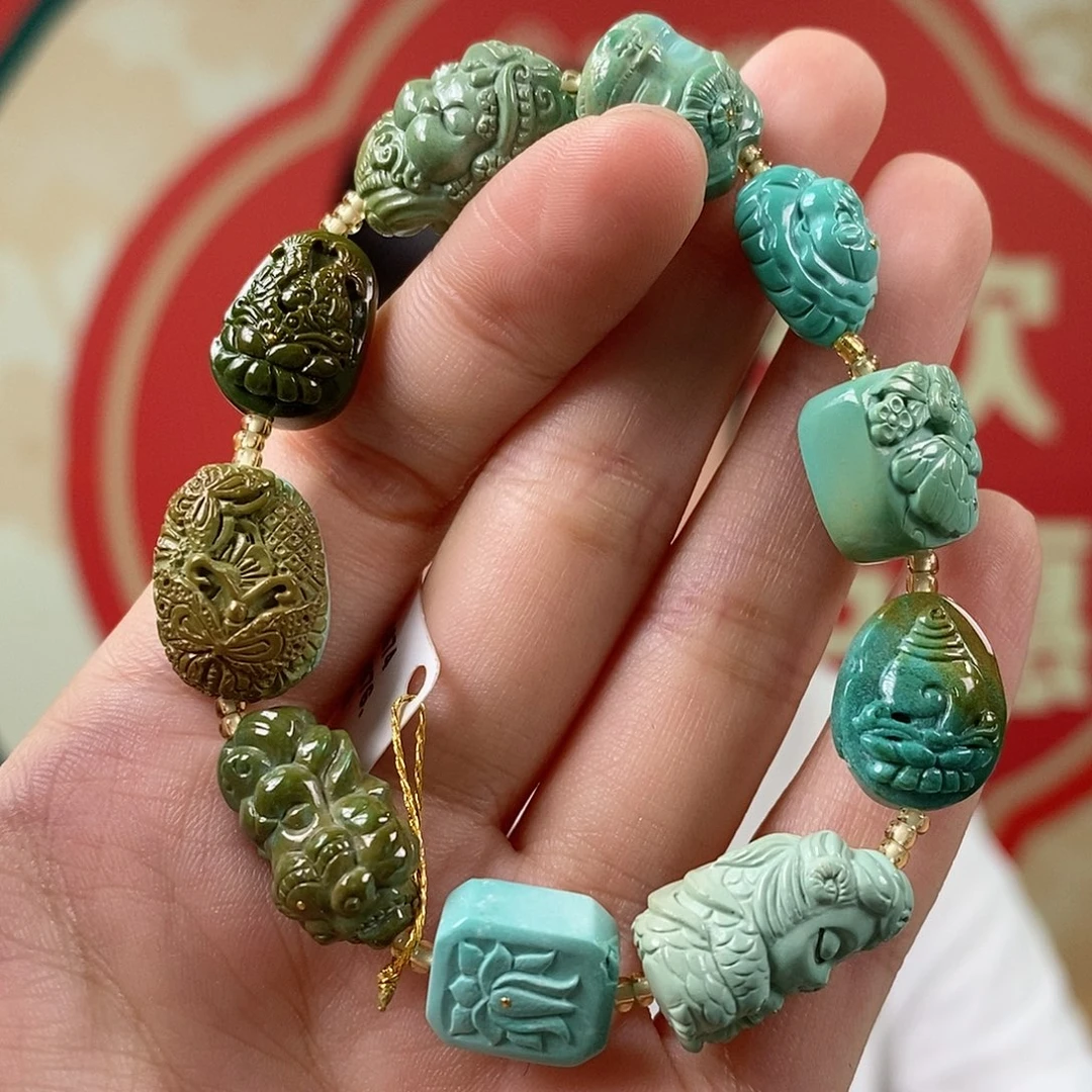 绿松石18K金镶嵌挂件