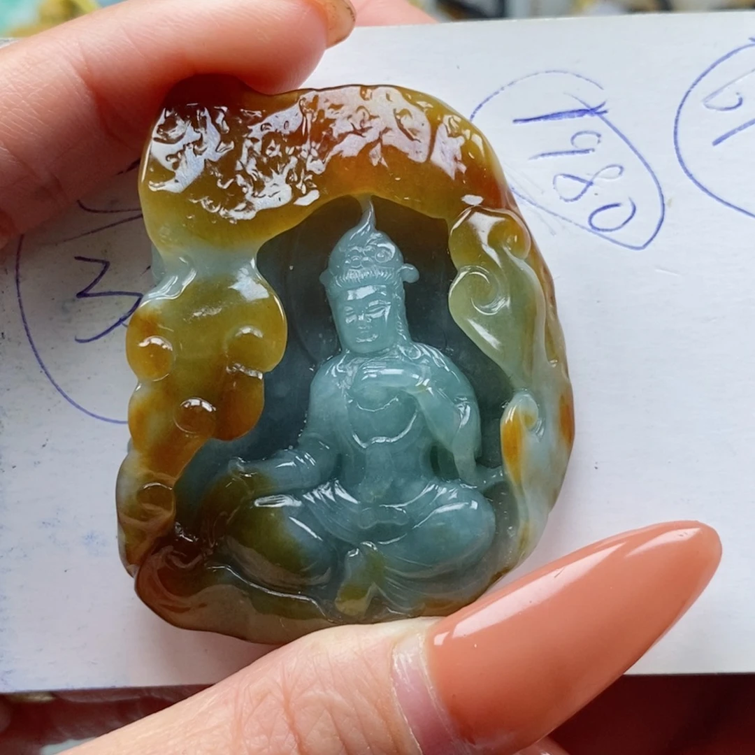 翡翠颈饰未镶嵌徐*志翡翠