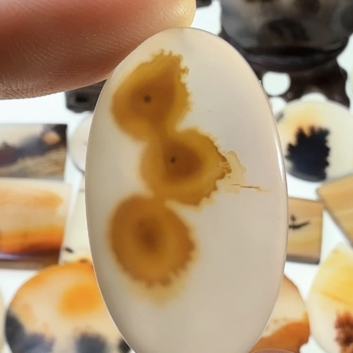 玛瑙/玉髓未镶嵌珠宝半成品