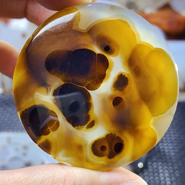 玛瑙/玉髓未镶嵌珠宝半成品