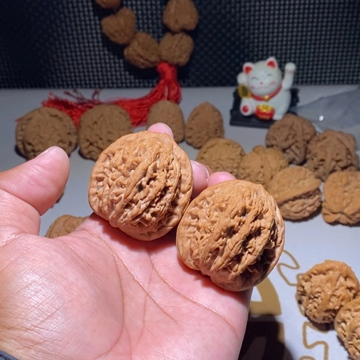 木质类青***郭虎头