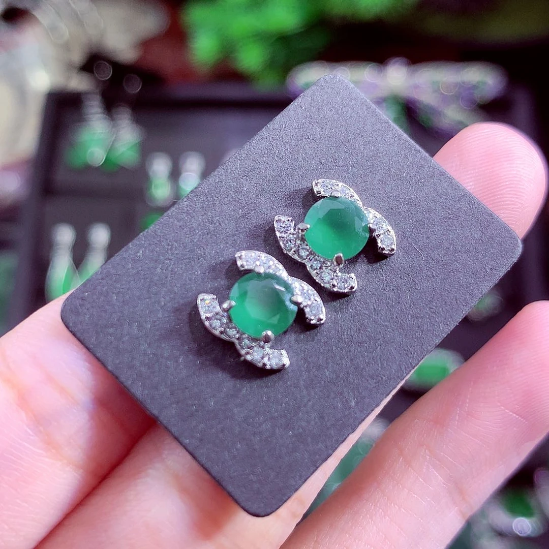 颈饰未镶嵌翡翠天然