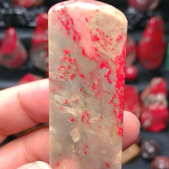 昌化石昌化鸡血石精品方章