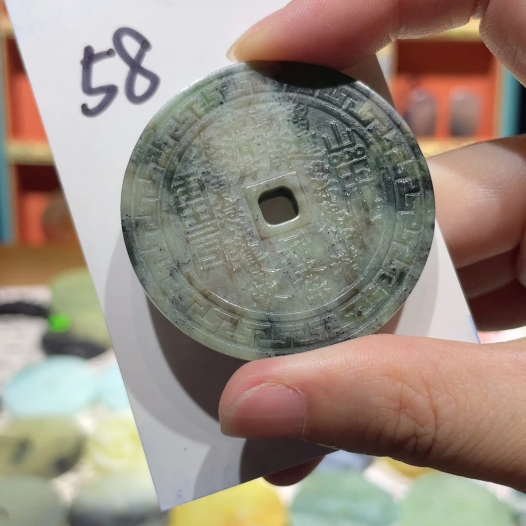 岫玉未镶嵌颈饰颈饰