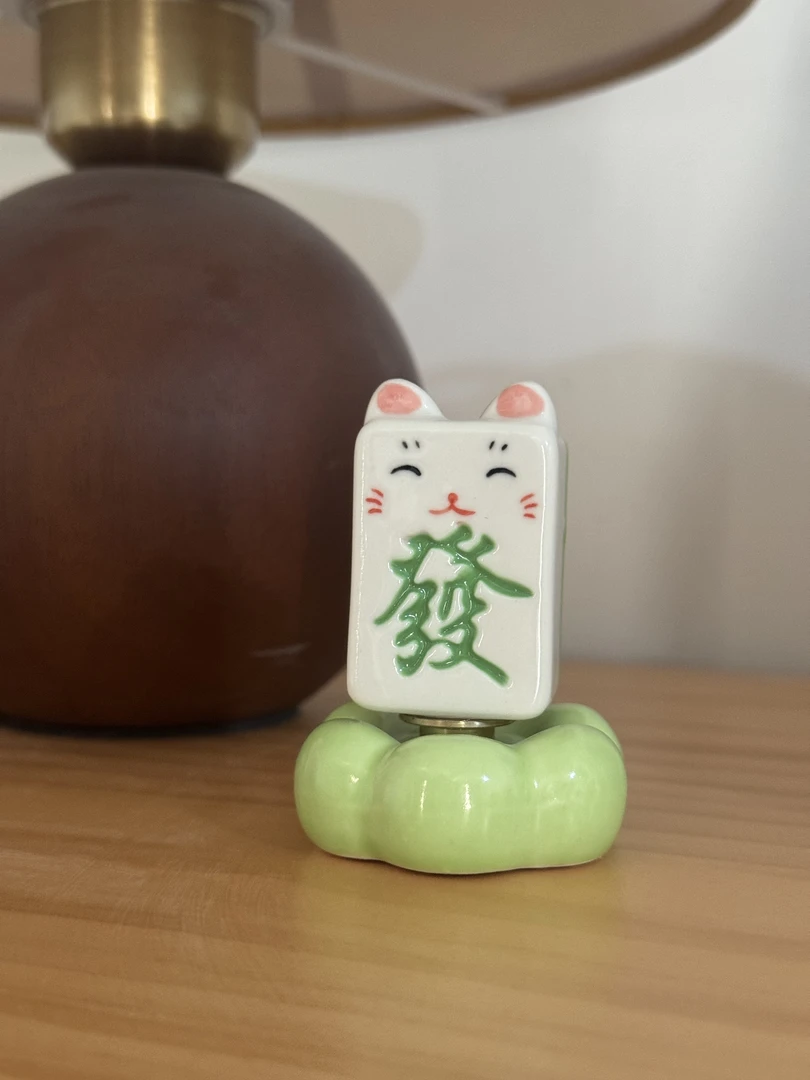 景德镇可爱设计师款陶瓷摆件