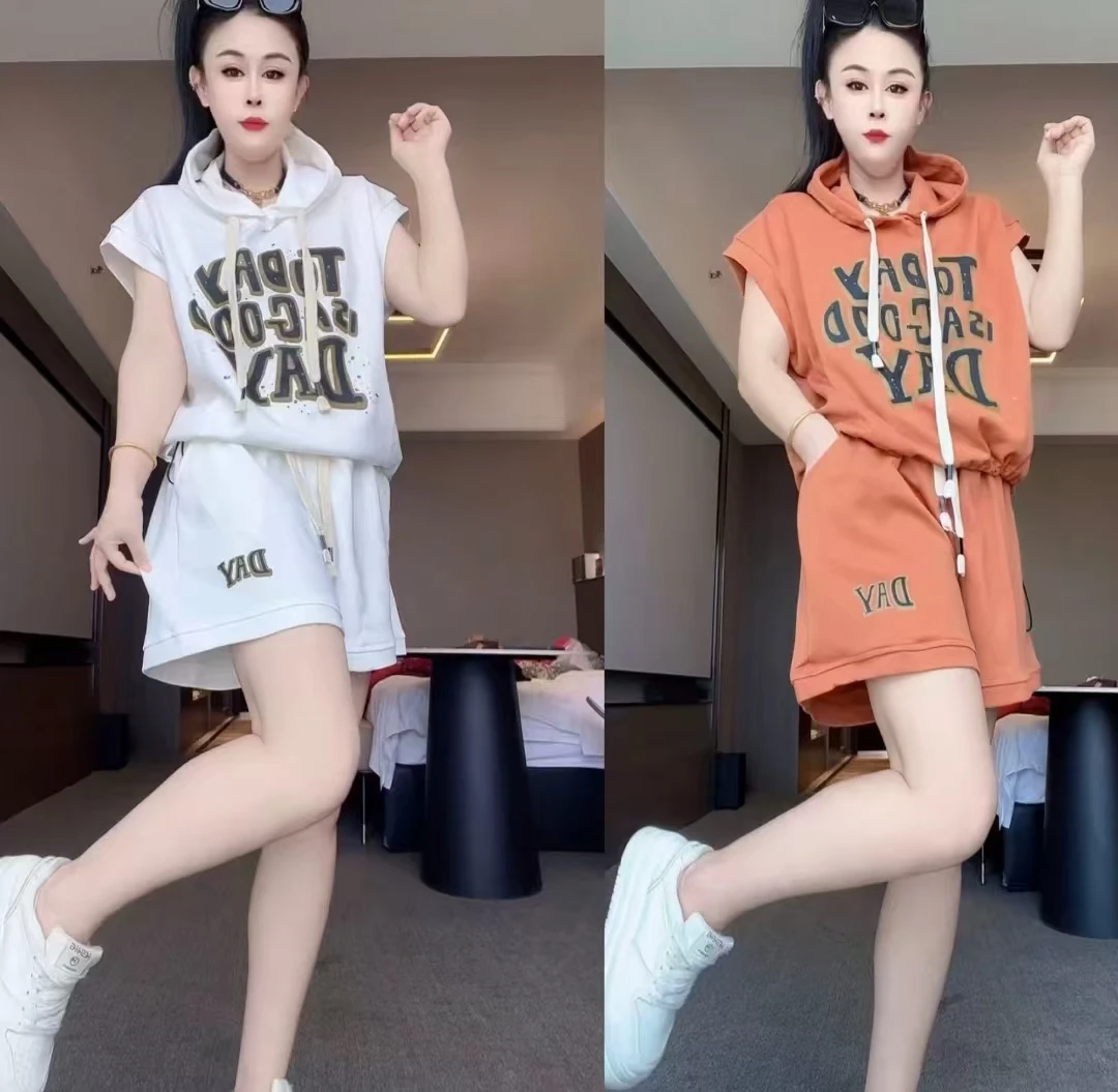 2025夏季新款时尚减龄休闲运动套装遮肚子显瘦短袖T恤+短裤两件套