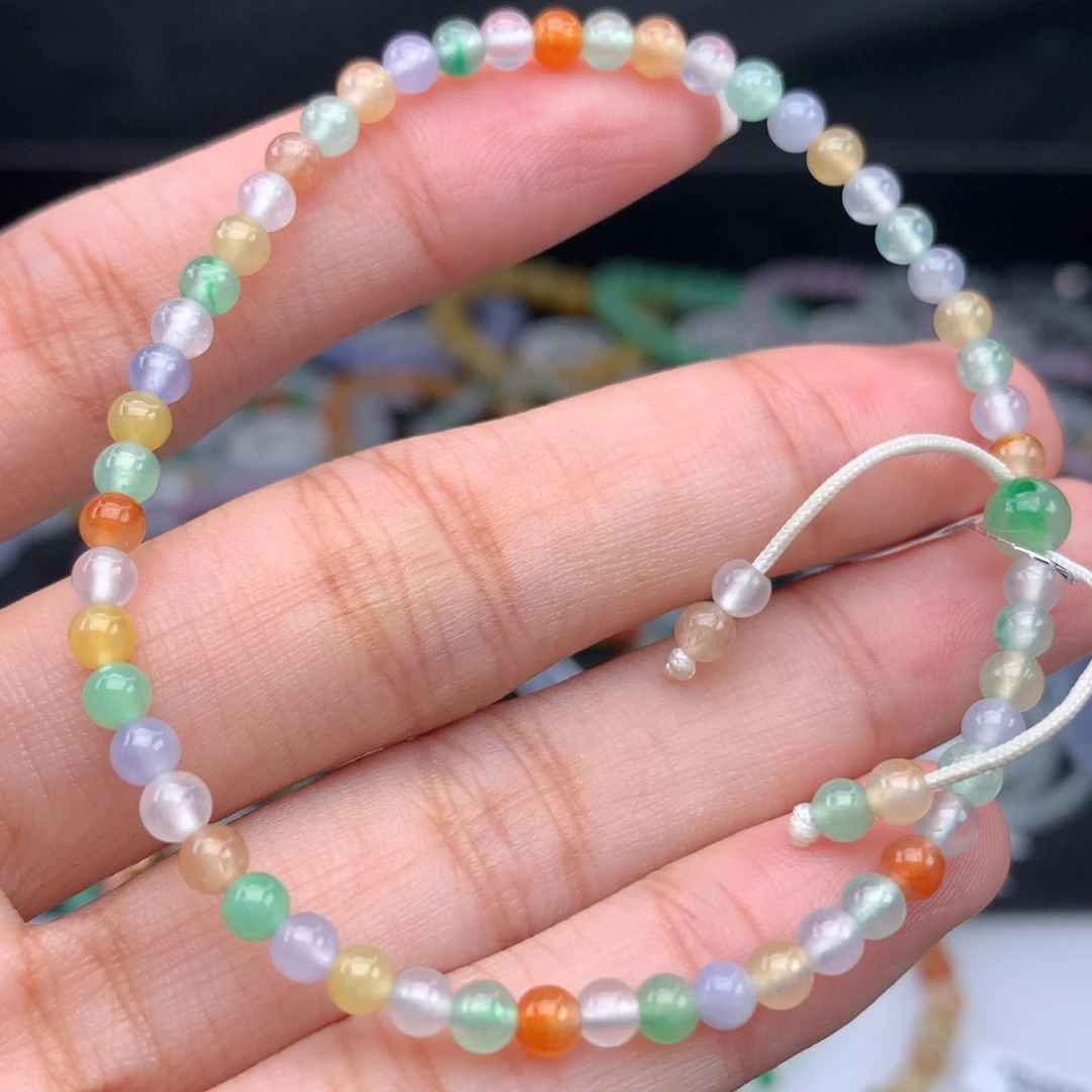 翡翠手链未镶嵌卡