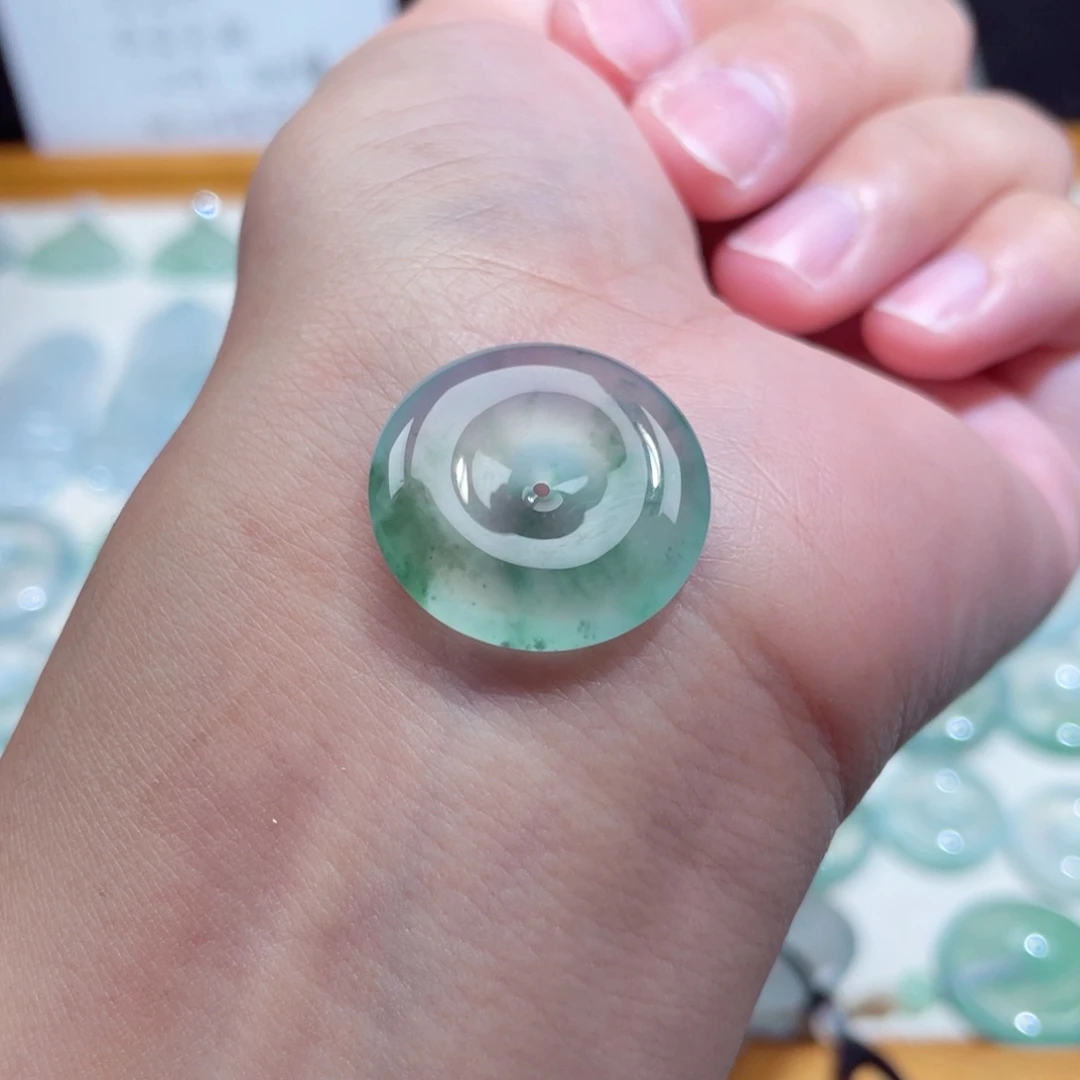 颈饰未镶嵌翡翠扣子