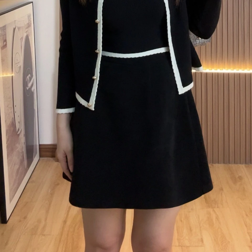 【仅半身裙】HLY3083短款百搭显瘦小黑裙