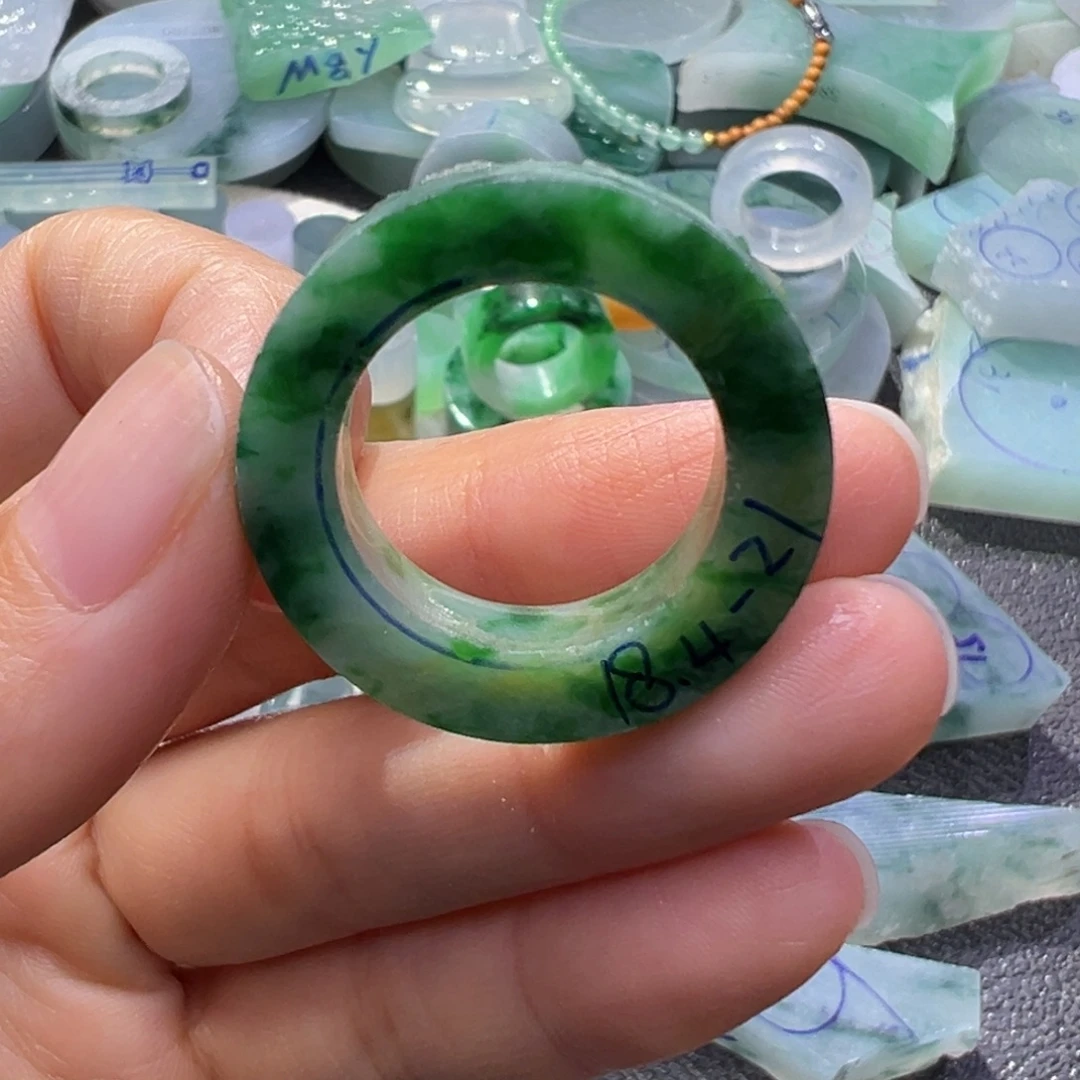 定制翡翠未镶嵌翡翠