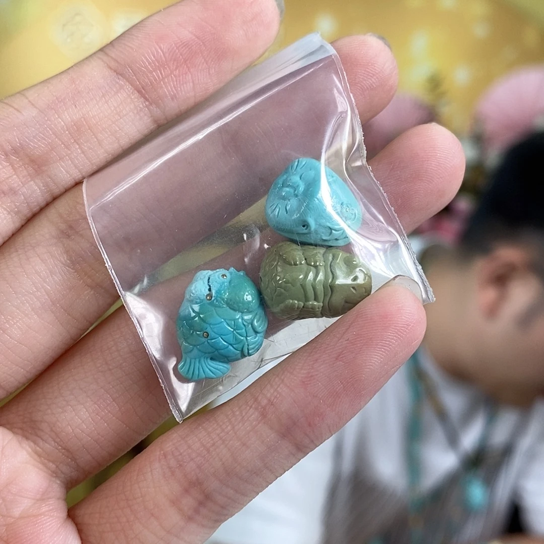 未镶嵌绿松石珠宝奇石