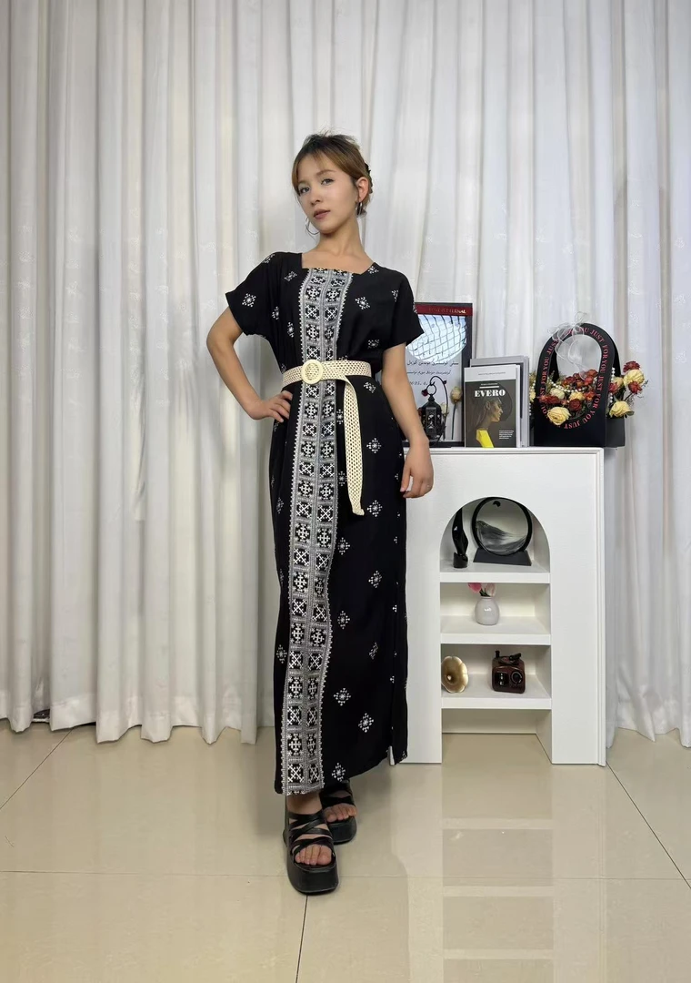 MIRANNA女装H型爆款连衣裙