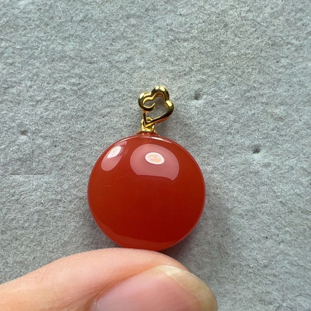 南红玛瑙吊坠18K金镶嵌