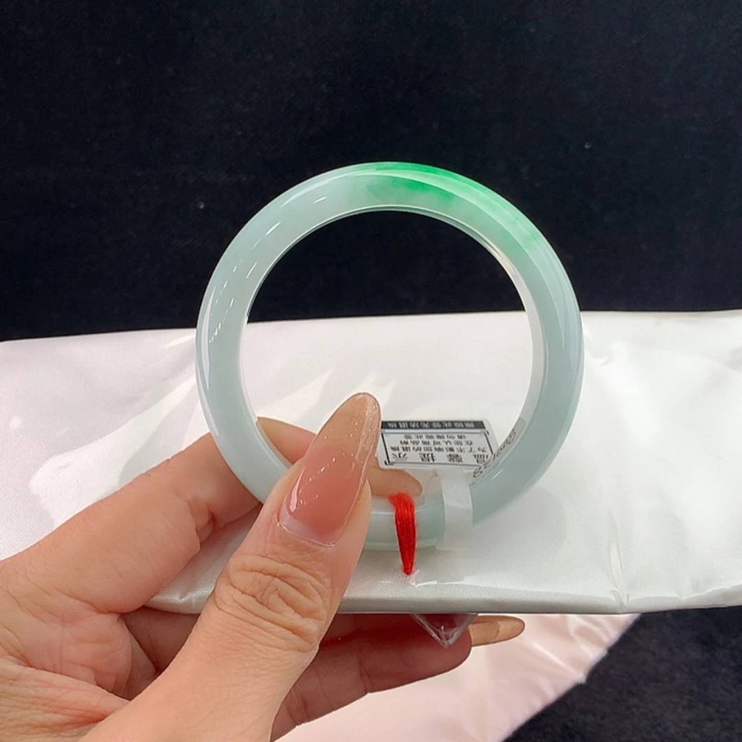 【闪购商品】未镶嵌手镯翡翠正55