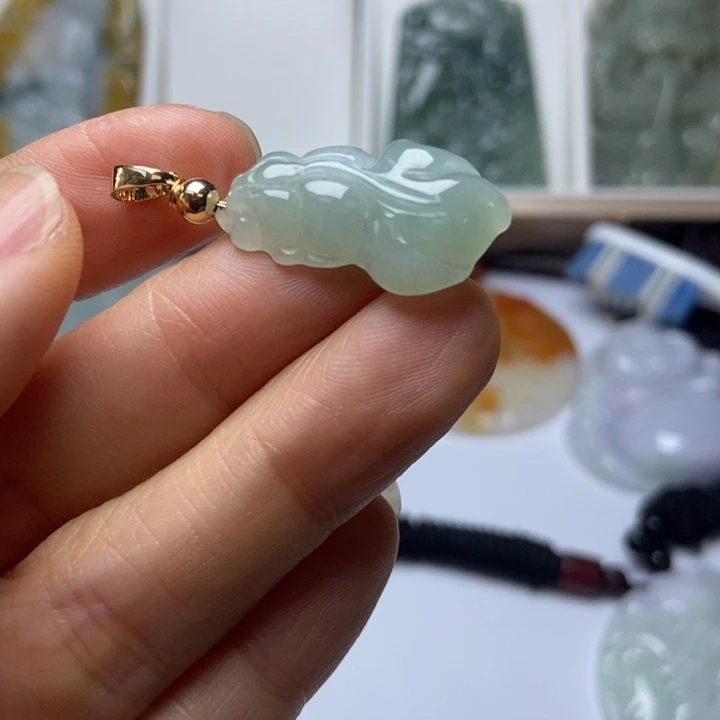翡翠未镶嵌颈饰翡翠