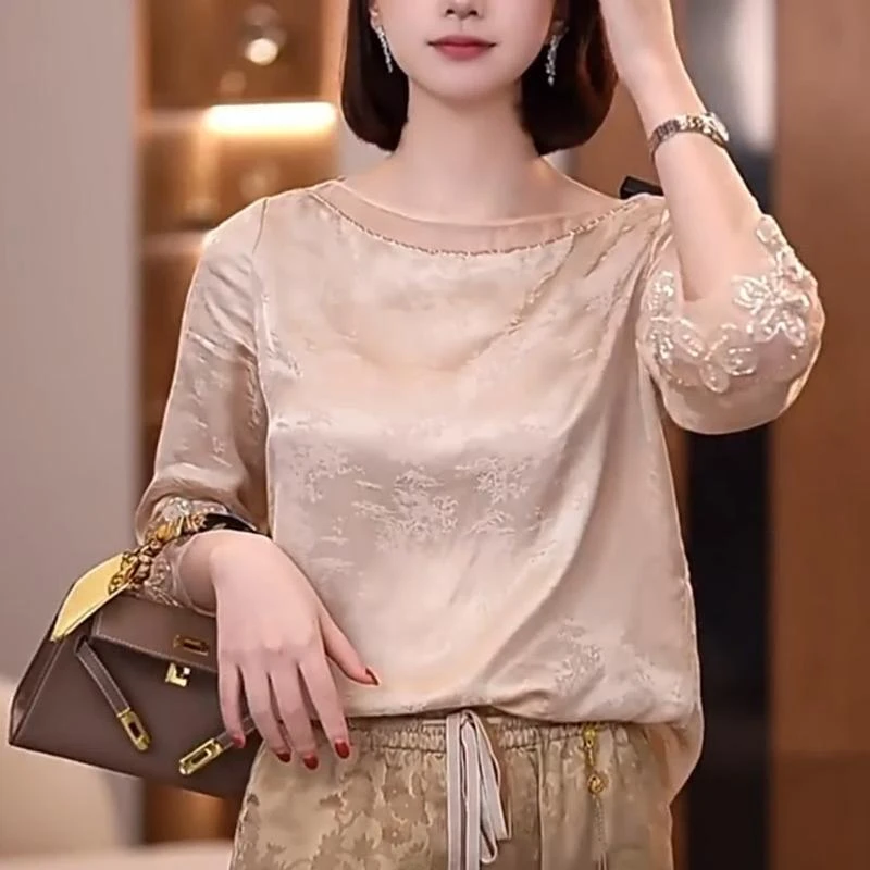 新中式国风提花衬衫女2025时尚新款一字领百搭宽松气质上衣，夏季