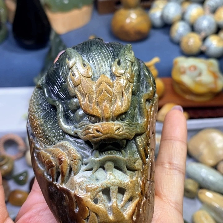 岫岩河磨玉（透闪石质玉）未镶嵌把件