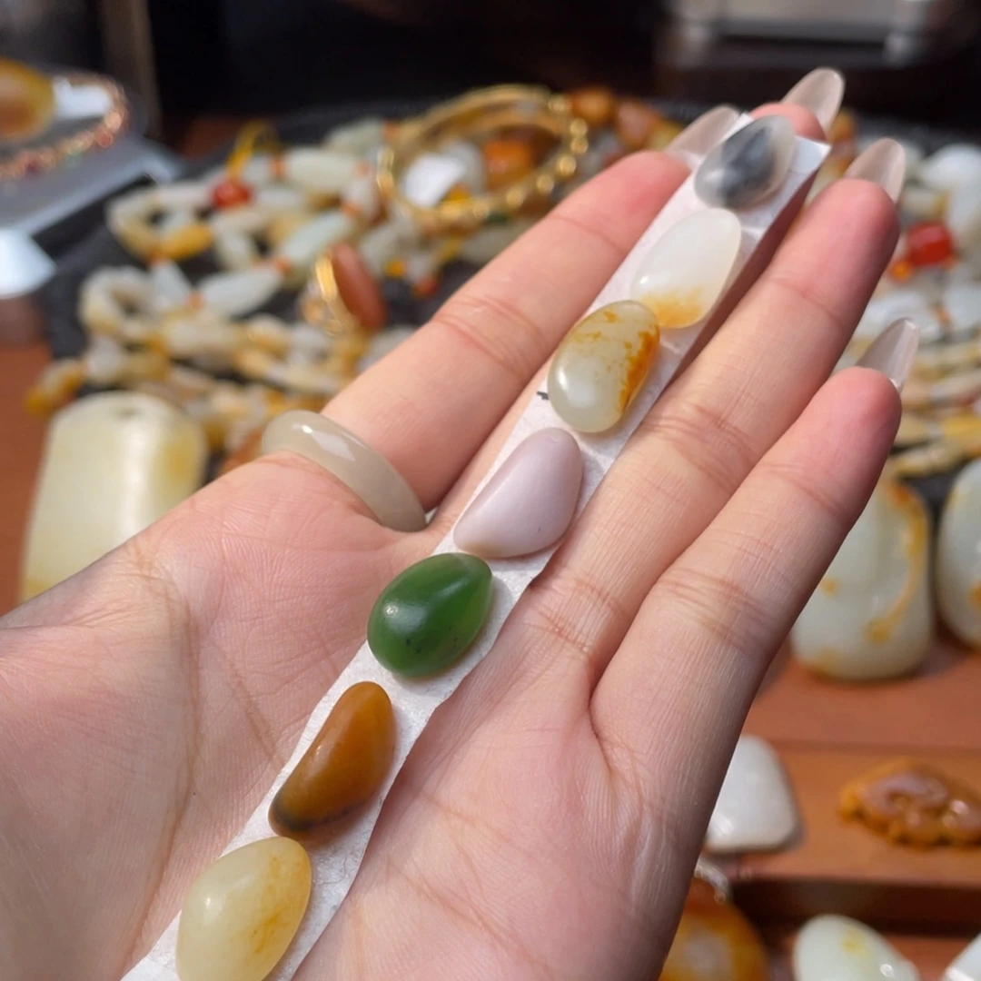 未镶嵌手链和田玉（子料）