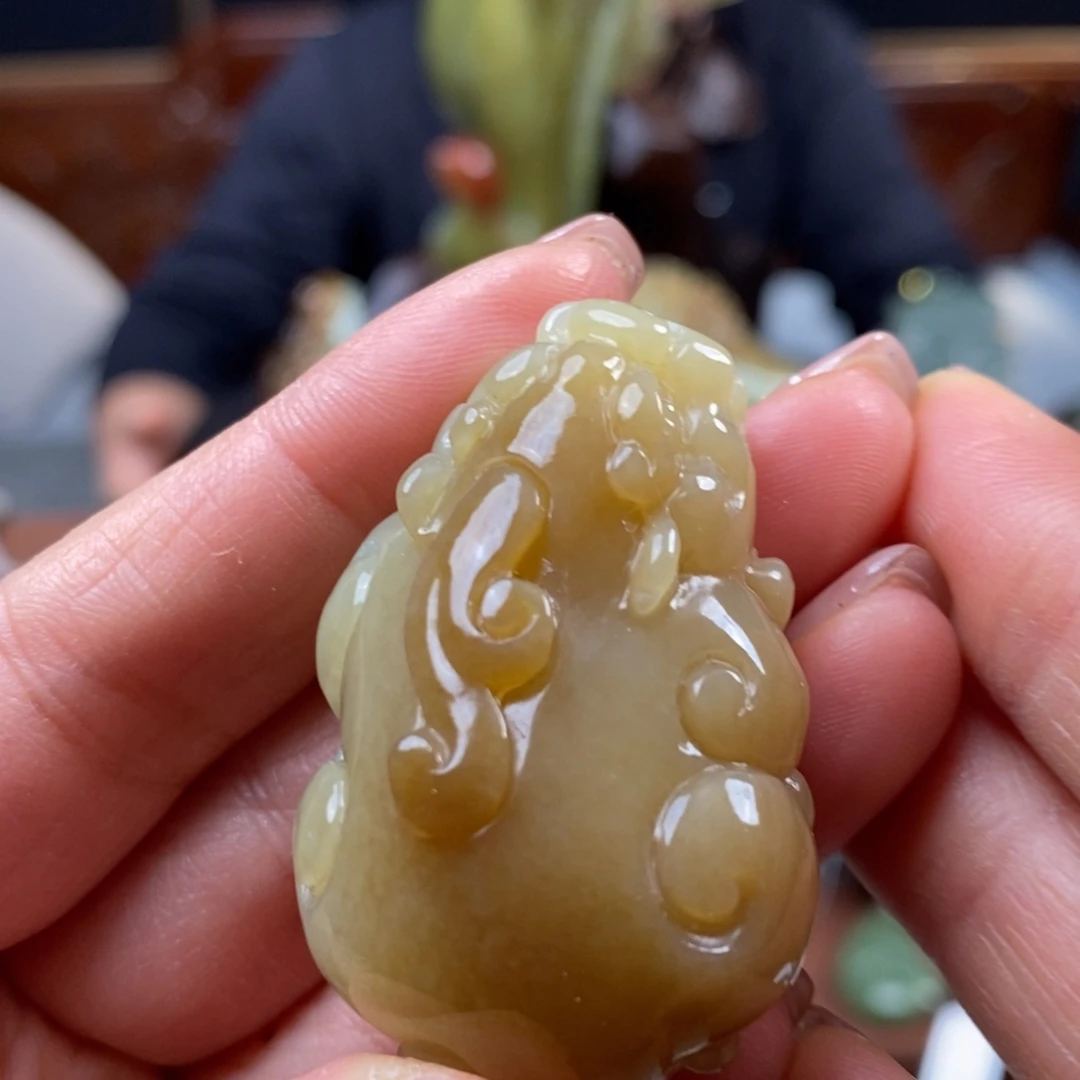 :***浴和田玉未镶嵌挂件