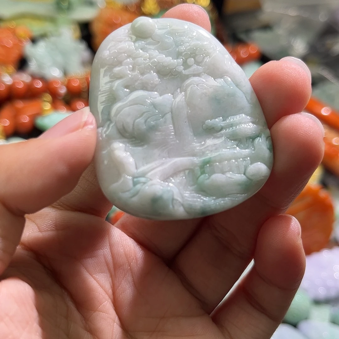 翡翠未镶嵌颈饰待编织