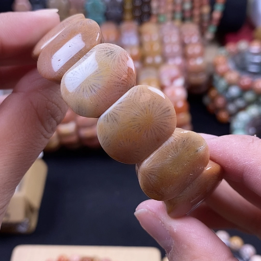 未镶嵌手牌硅化珊瑚（珊瑚玉）粉永生花 1