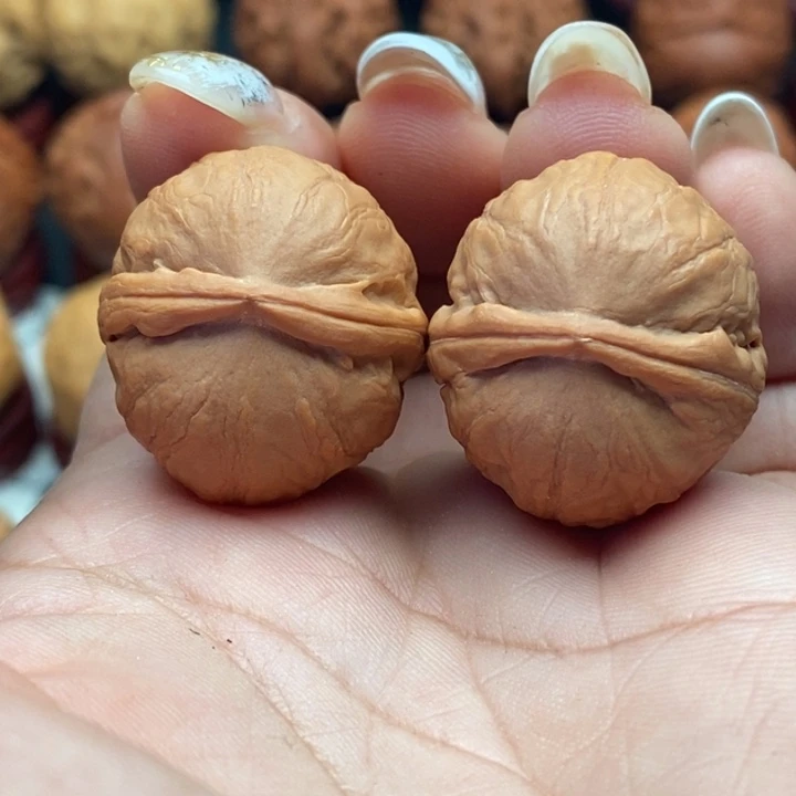 核桃精品文玩核桃手捻龙珠