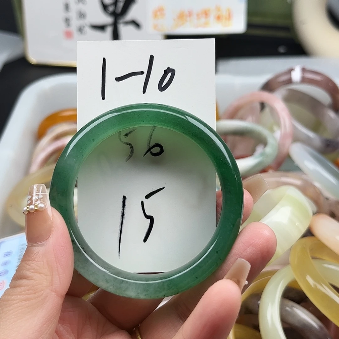 石英质玉未镶嵌手镯1.10