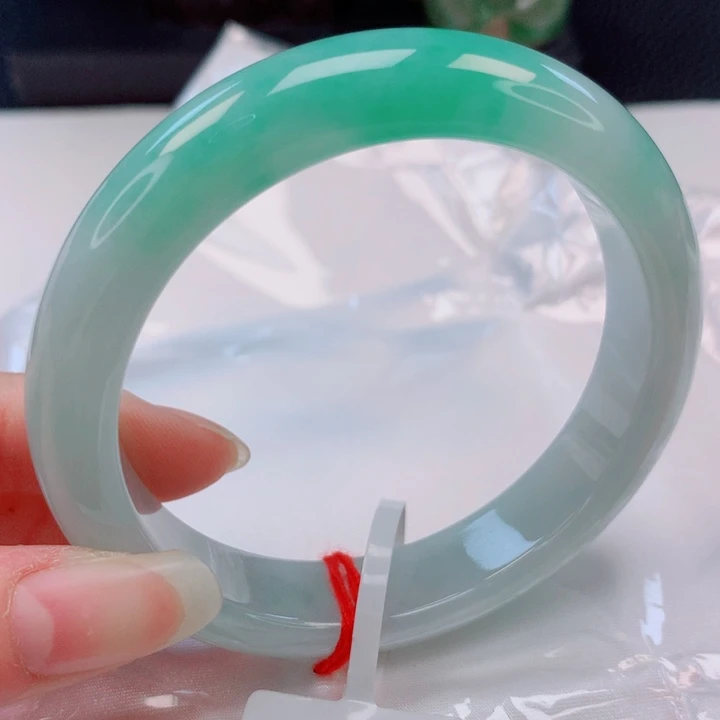 未镶嵌手镯翡翠57圈