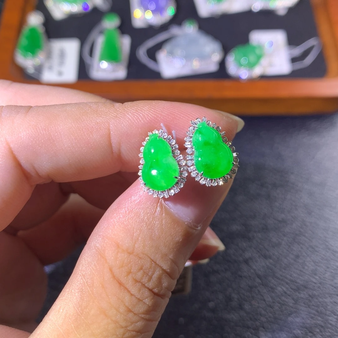 翡翠18K金镶嵌耳饰翡翠