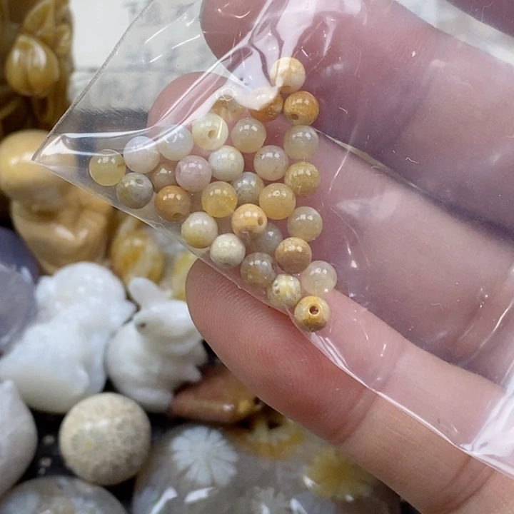 颈饰未镶嵌硅化珊瑚（珊瑚玉）4mm