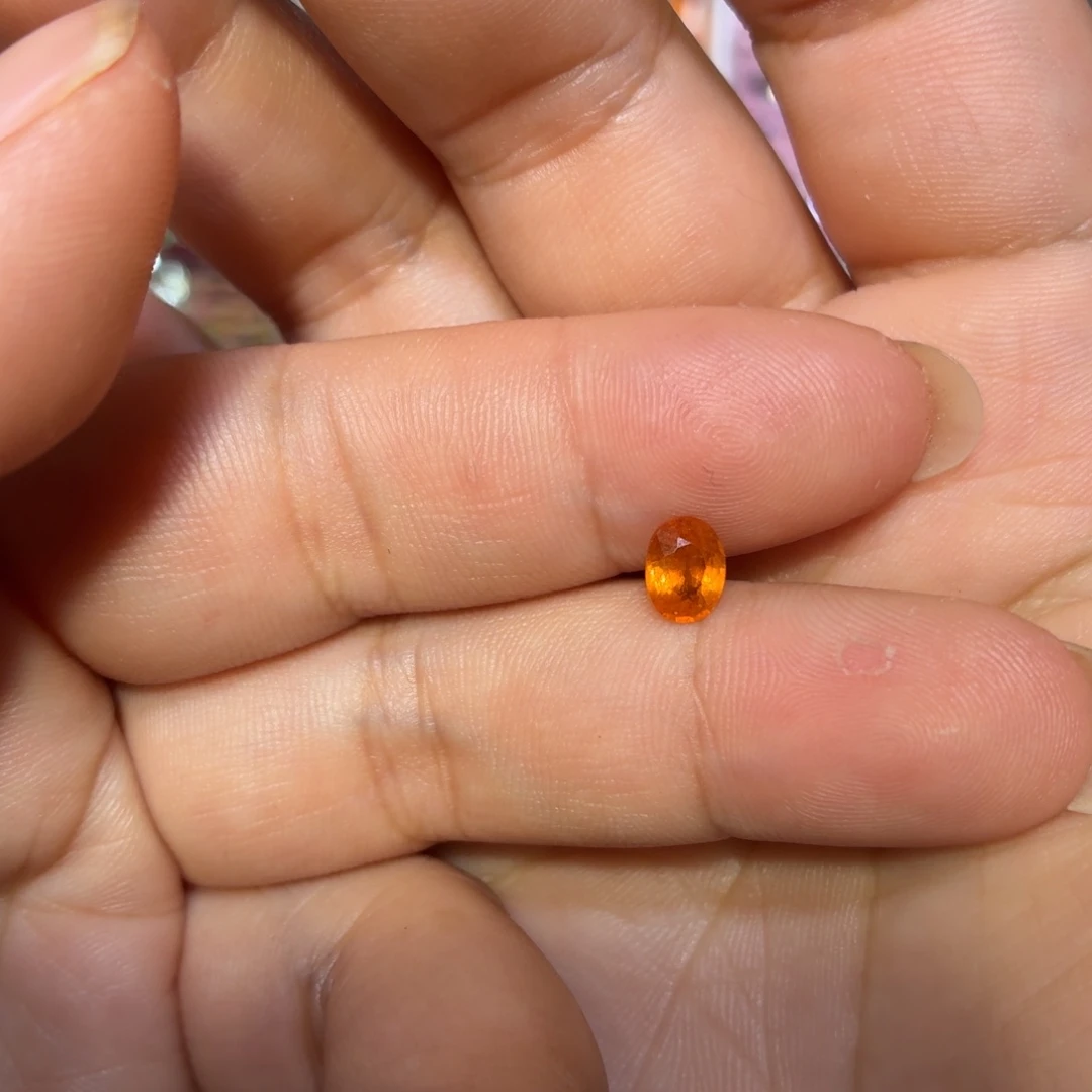 石榴石（芬达石）未镶嵌裸石