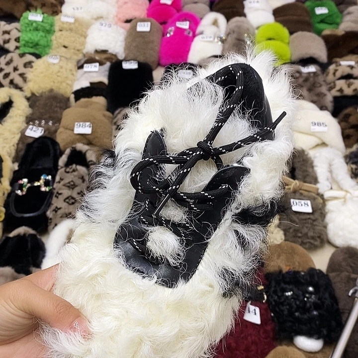 套趾白色羊卷毛德训35码