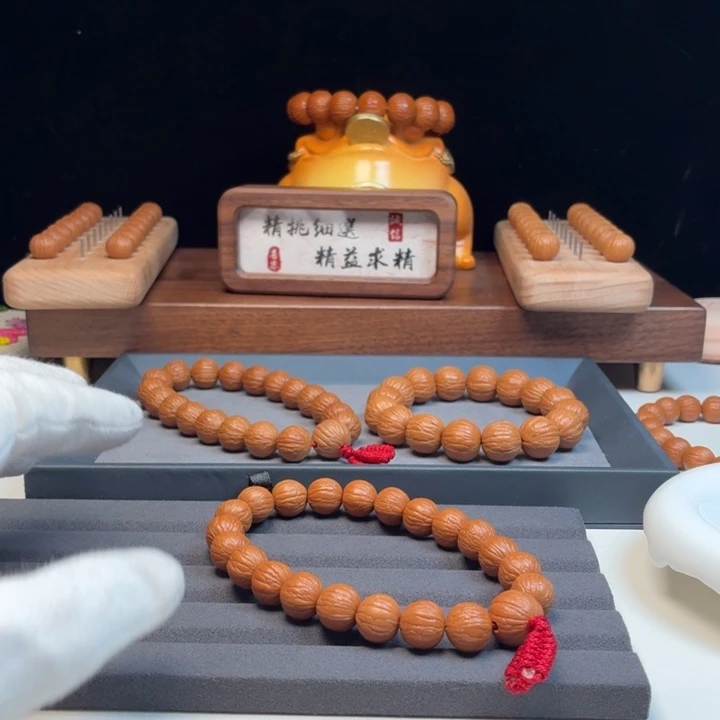 吊坠猴头核桃墨顶22聚宝盆