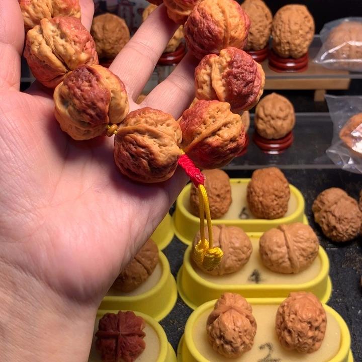 吊坠文玩核桃七彩龙脊四棱手持