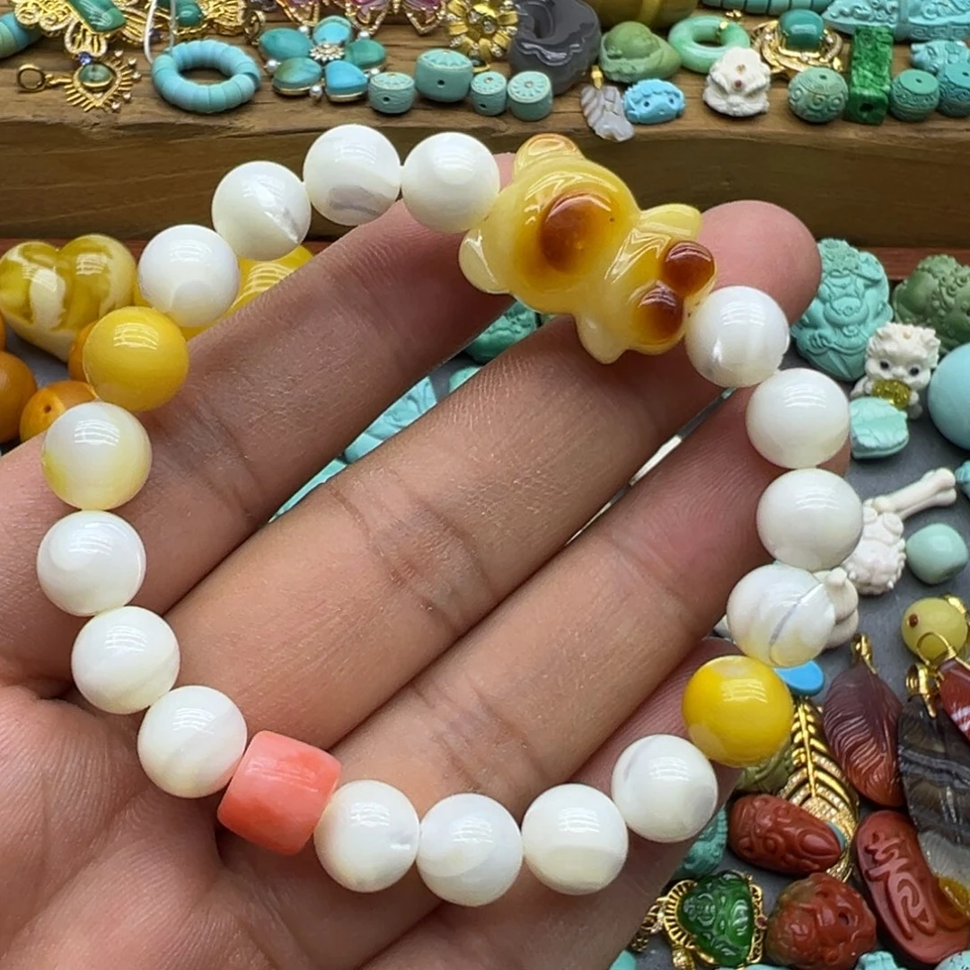 琥珀手链未镶嵌小熊