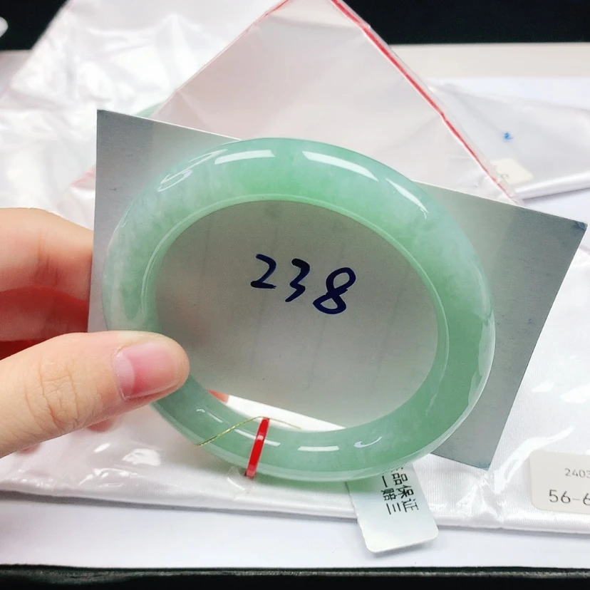 【闪购商品】翡翠手镯（圆镯）未镶嵌开**果缅甸天然a货手镯56