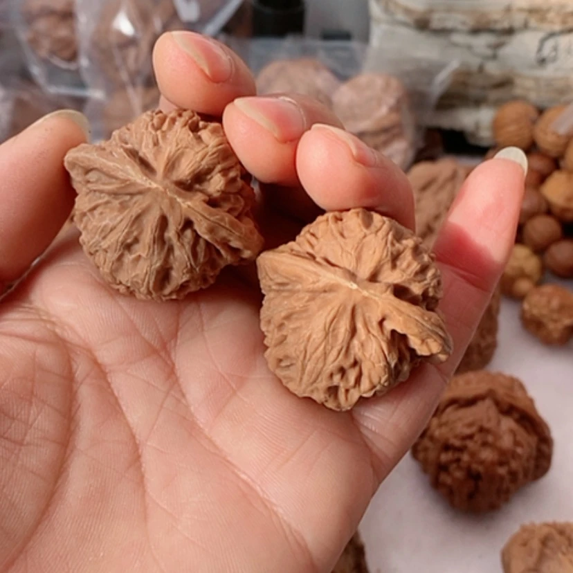 【闪购商品】吊坠文玩核桃1*3宫灯水尖