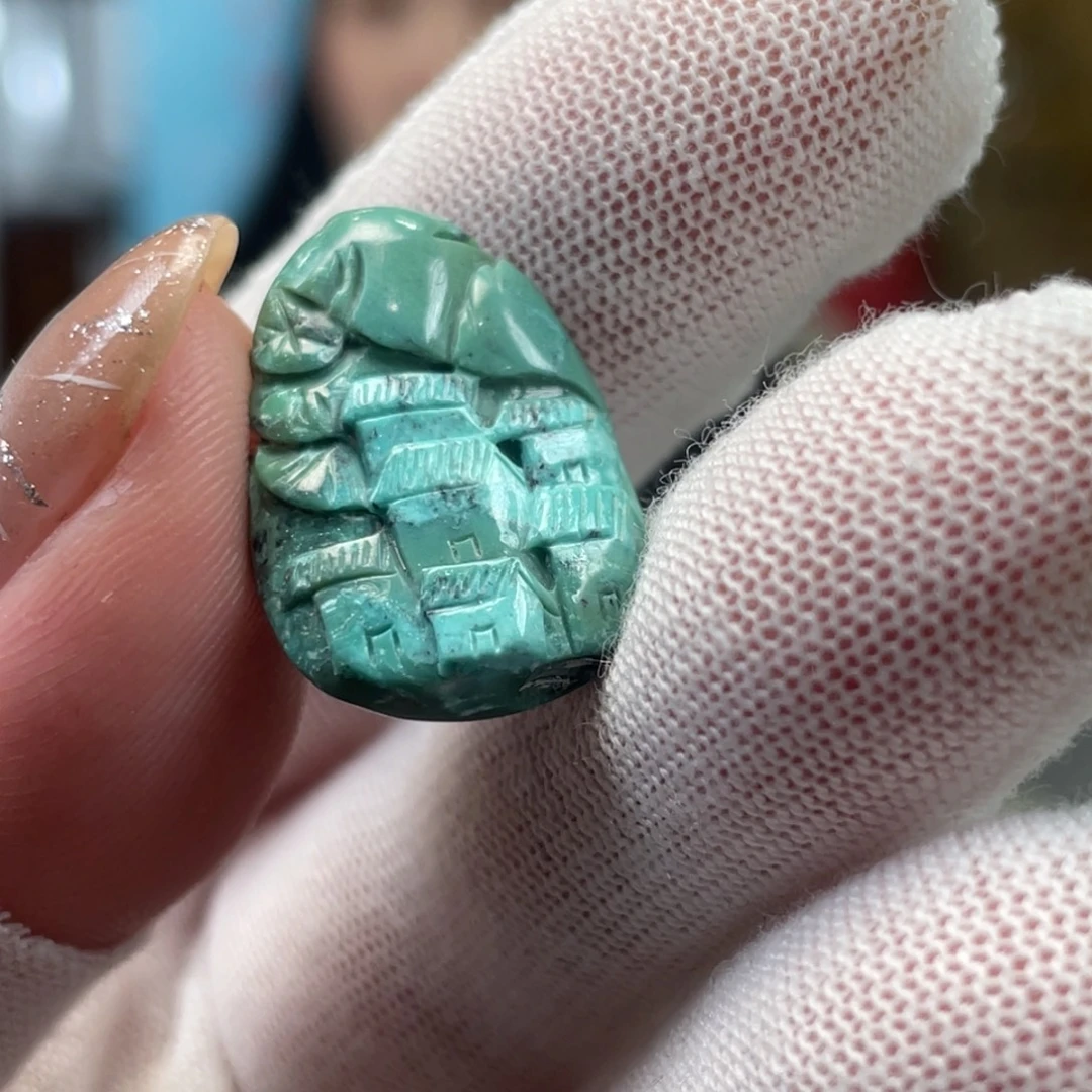 绿松石未镶嵌挂件