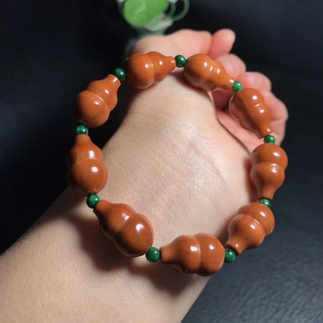 橄榄核雕手工打磨福禄葫芦手串尺寸1.2*1.85cm文玩老油核精美女款