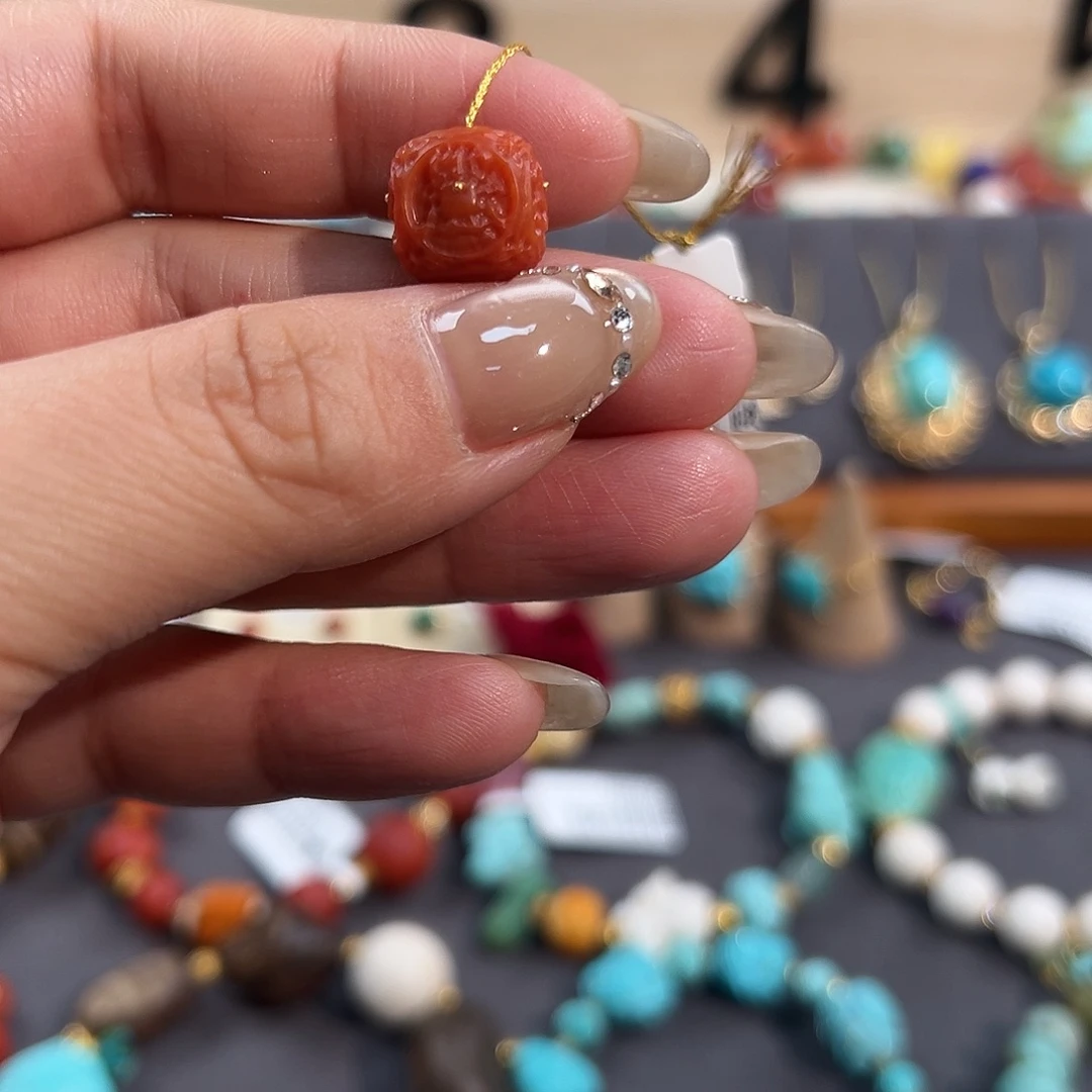 南红玛瑙未镶嵌把件南红四面佛