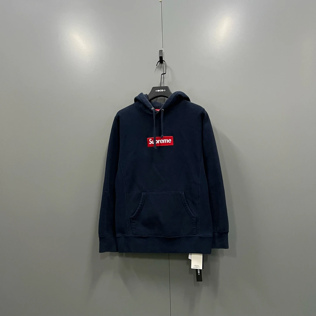 95新 maje jp626 Supreme 胸前徽标贴片帽衫 M码 015706