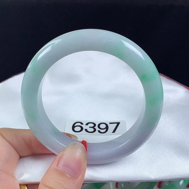 翡翠未镶嵌手镯55圈