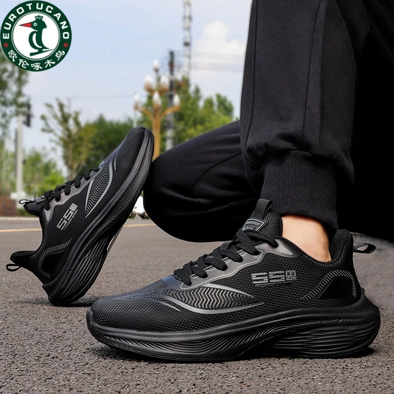 欧伦啄木鸟2025秋冬季皮面防水防滑透气网面百搭轻便软底黑色男鞋